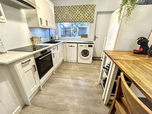 Kitchen- click for photo gallery